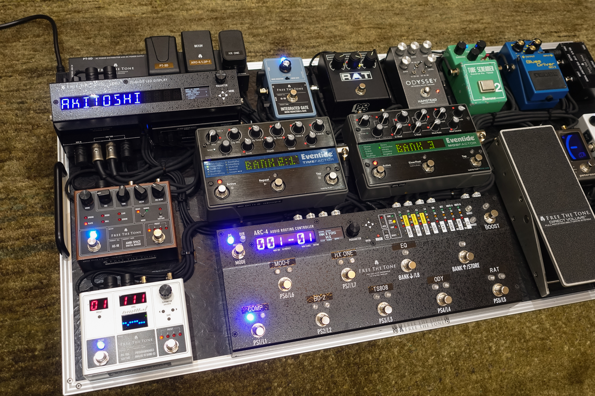 ギタリスト黒田晃年氏 最新ペダルボードをご紹介｜News ニュース｜Free